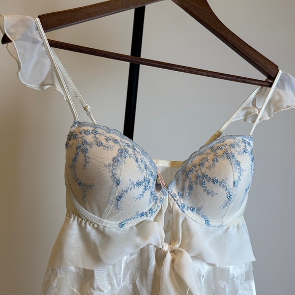 Ivory Satin & Lace Chemise Nightdress with Blue Embroidery - Picture 3 of 7